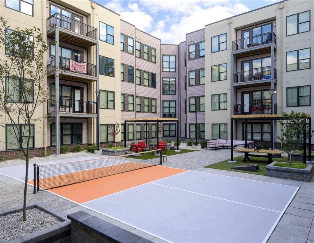 Sublease @ The Standard