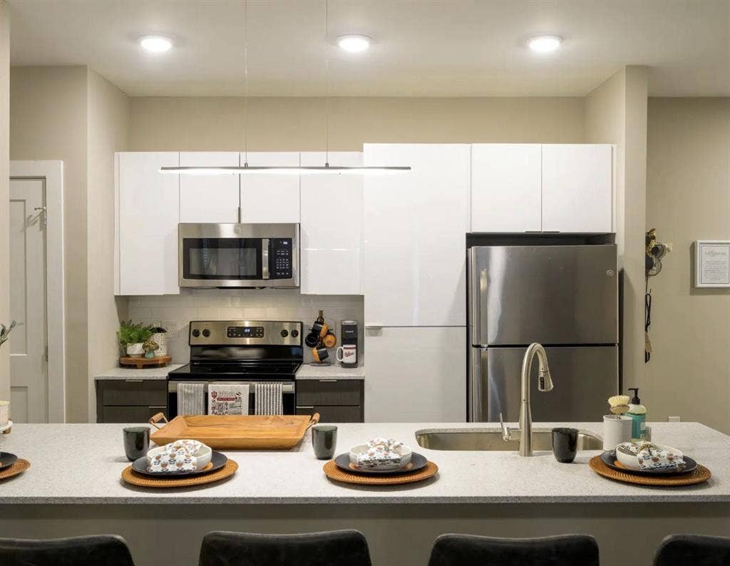 Sublease @ The Standard