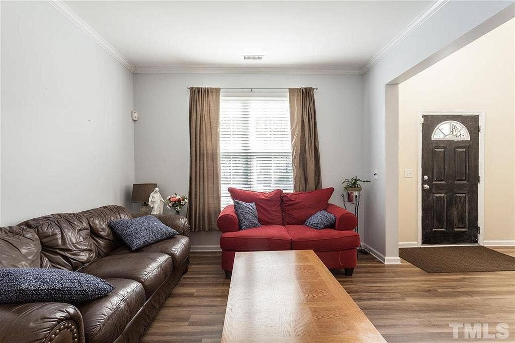 4 BR in Durham
