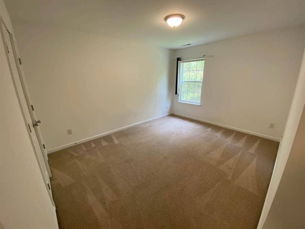 4 BR in Durham