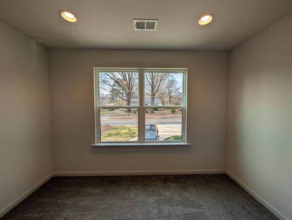 3 BR in Charlotte