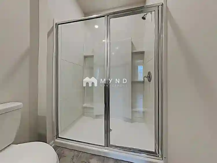 6 BR in Charlotte