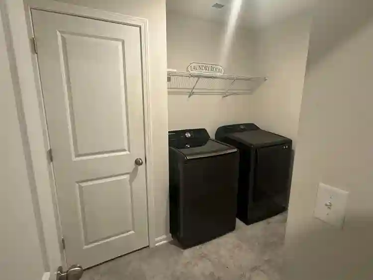6 BR in Charlotte