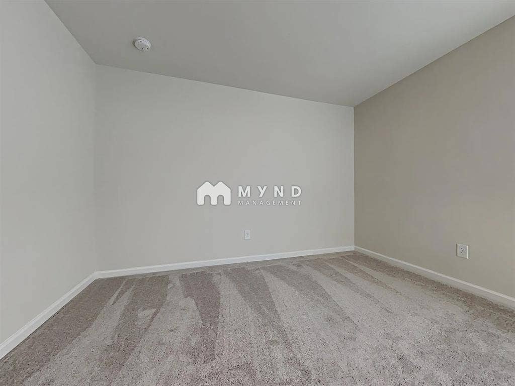 6 BR in Charlotte