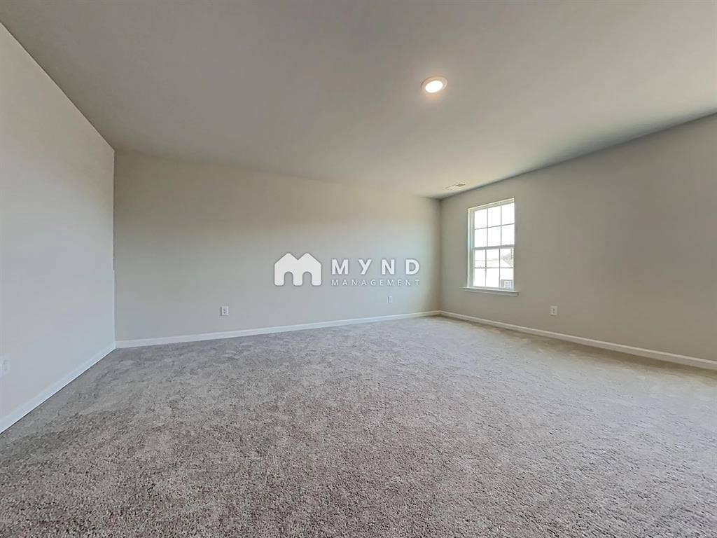 6 BR in Charlotte