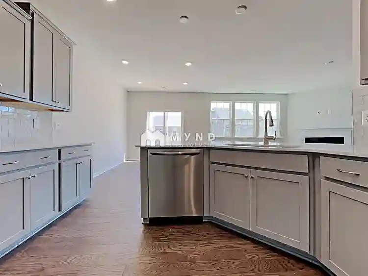 6 BR in Charlotte