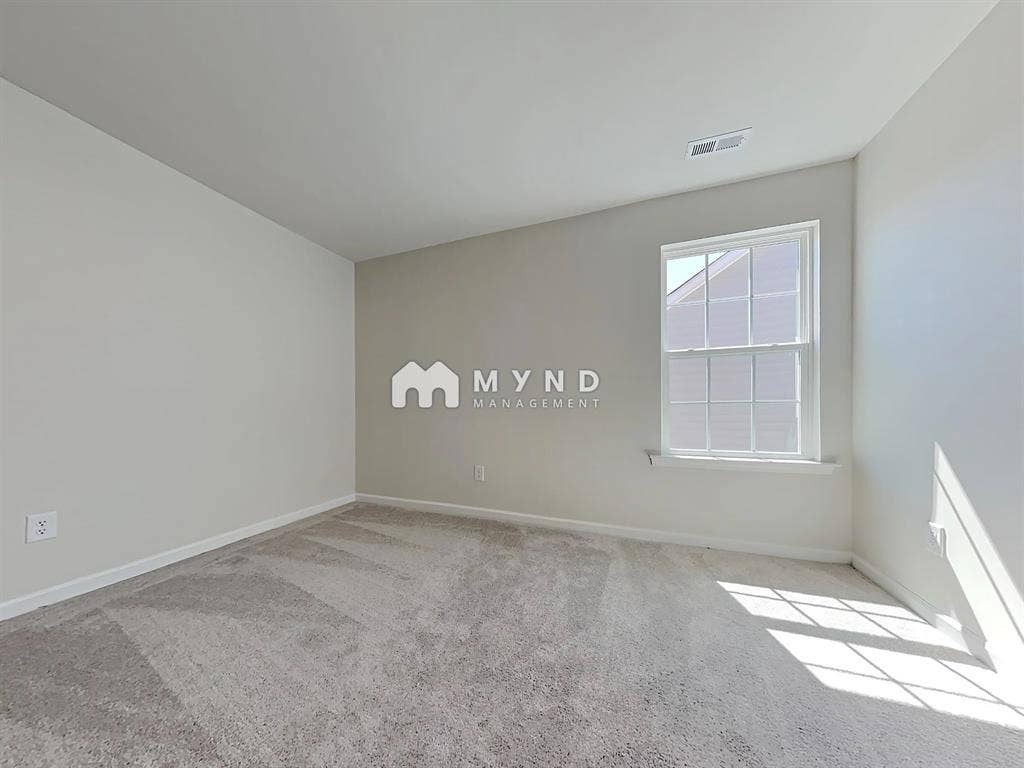 6 BR in Charlotte