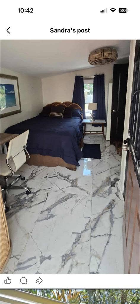 Small room in a Gulfport home.