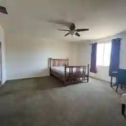 A large master bedroom for rent