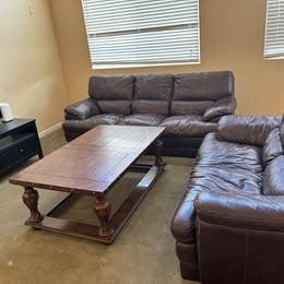 A large master bedroom for rent