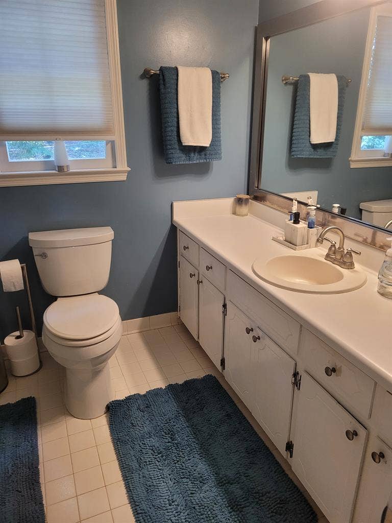 Spacious room with sitting area