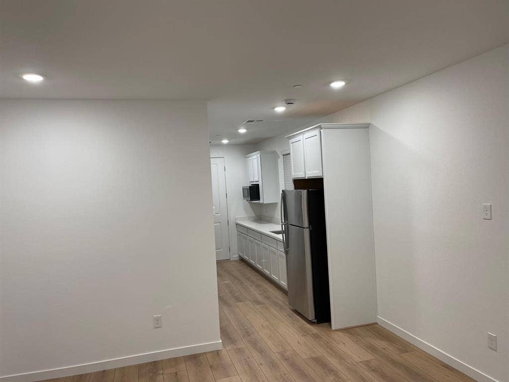 Room, kitchen & bathroom-all yours