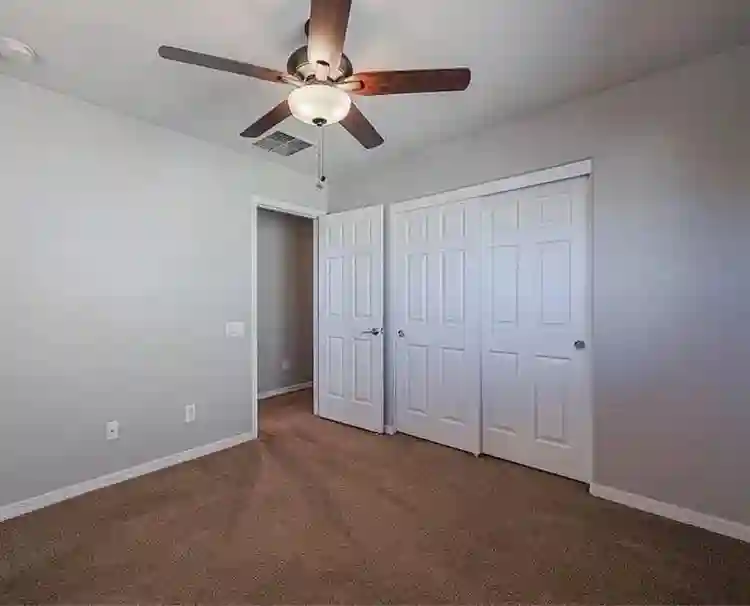 ONE FURNISHED ROOM N Phoenix
