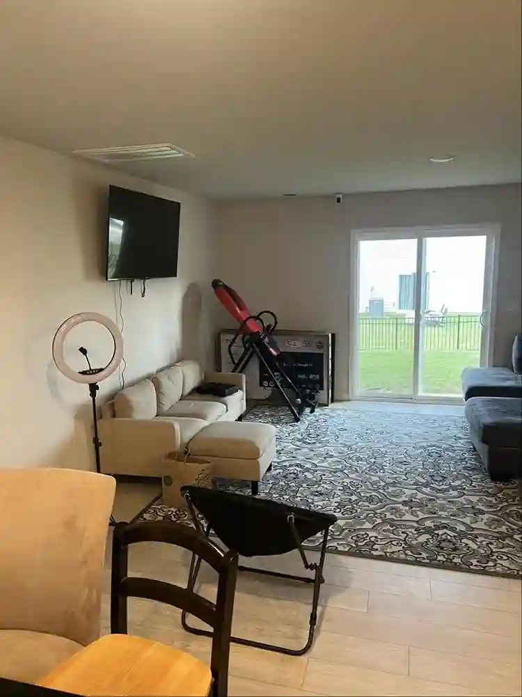 Room for rent in new house!