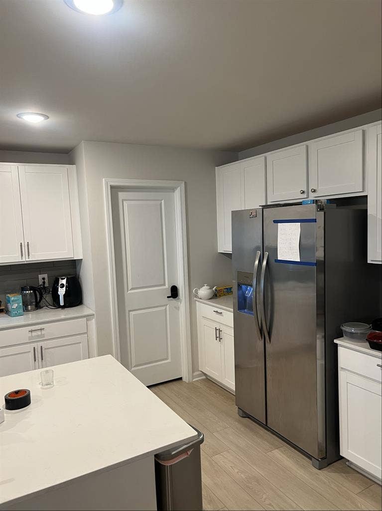 Room for rent in new house!
