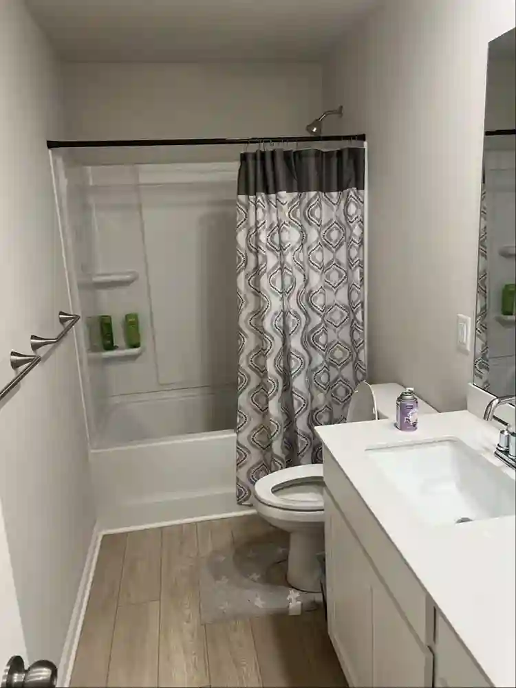 Room for rent in new house!