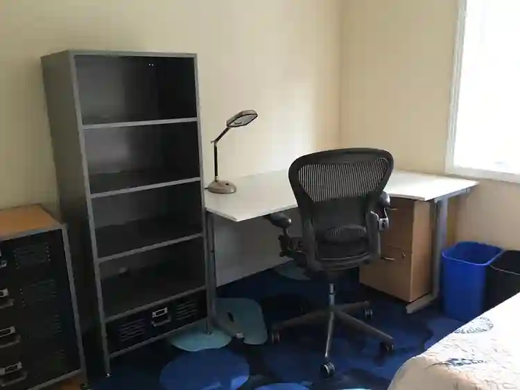 Furnished Room w/ utilities