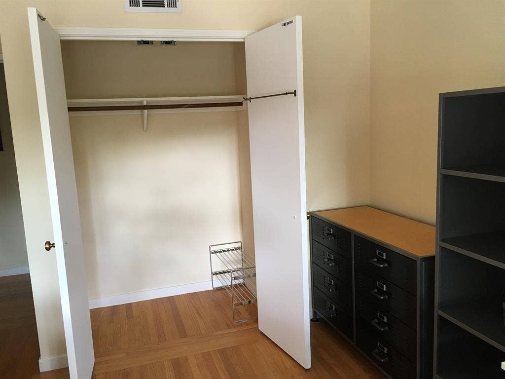 Furnished Room w/ utilities