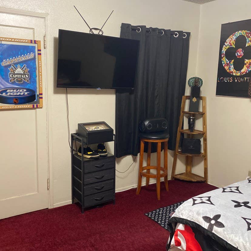 Master bedroom for rent in Norwalk