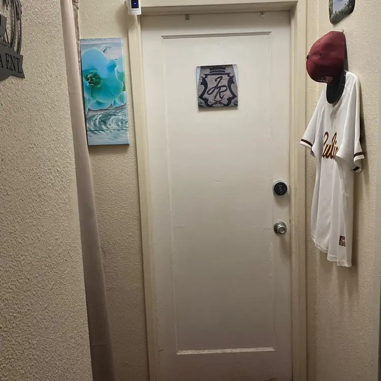 Master bedroom for rent in Norwalk