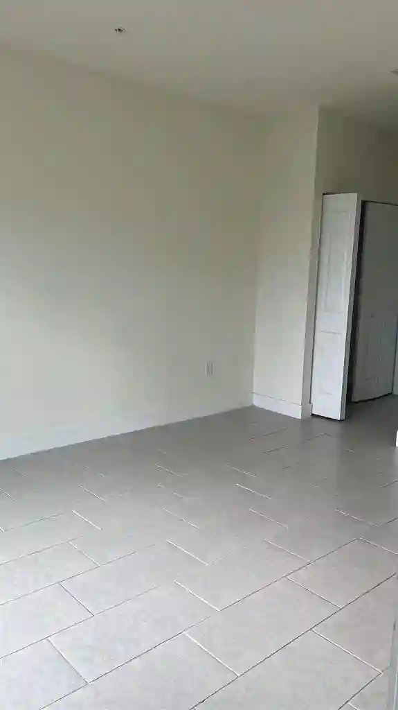 ✨ FEMALE ROOMMATE WANTED | DORAL ✨