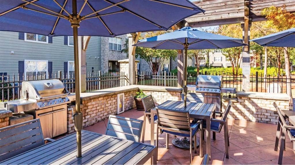 ✨WANTING ROOMMATE IN GREENVILLE✨