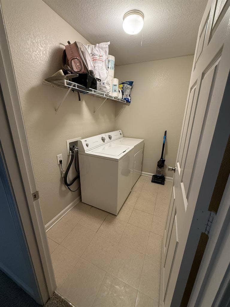 ✨WANTING ROOMMATE IN GREENVILLE✨