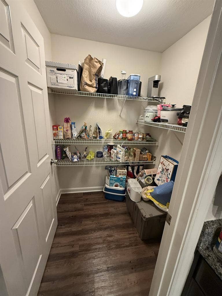 ✨WANTING ROOMMATE IN GREENVILLE✨