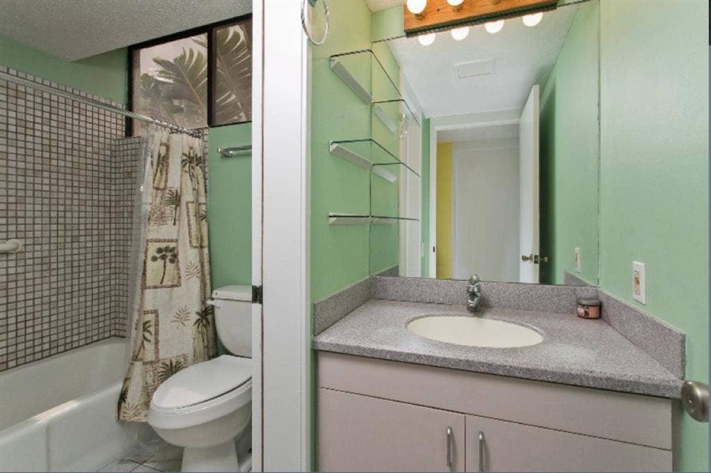 Room for Rent in Kailua!