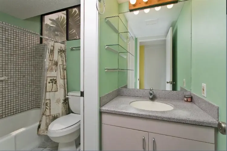 Room for Rent in Kailua!