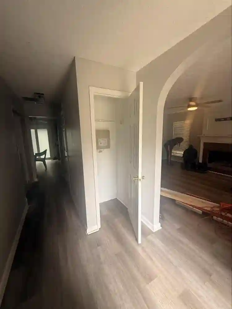 2 Private rooms and 1 bathroomm