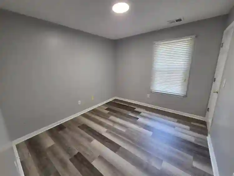 2 Private rooms and 1 bathroomm
