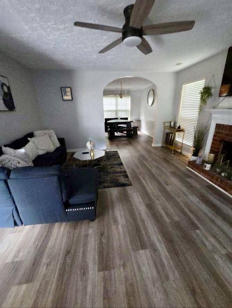 2 Private rooms and 1 bathroomm