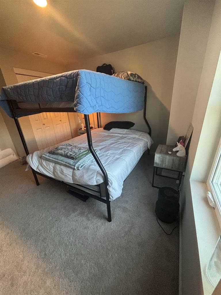 Private room for rent near bases