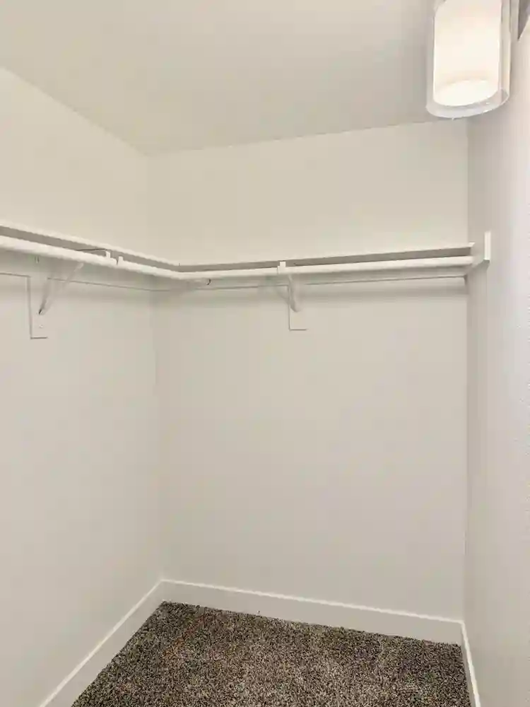 Quiet Pro, Private Bath!