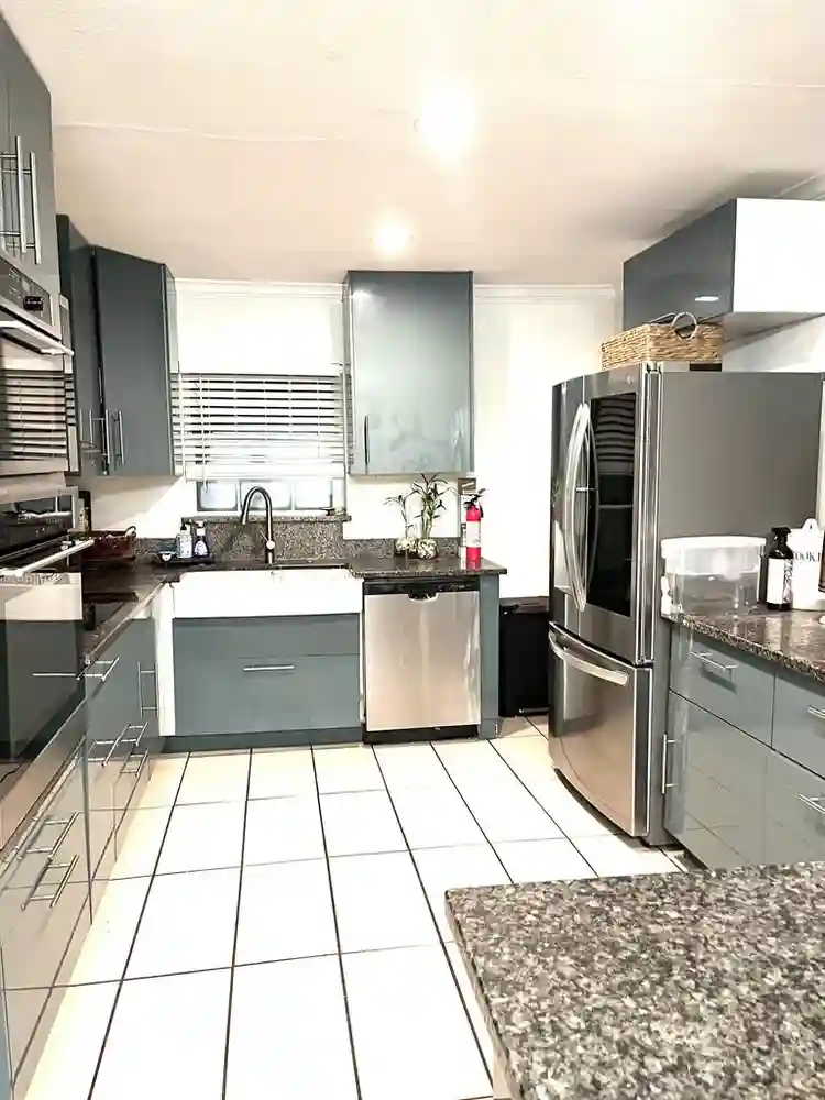 Private Room with Bathroom for Rent