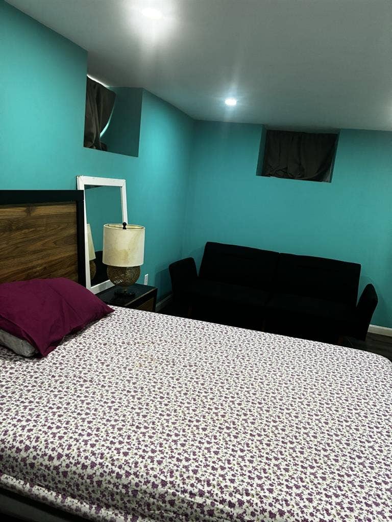 Nice spacious room available