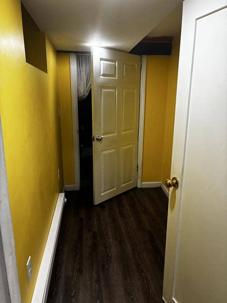 Nice spacious room available