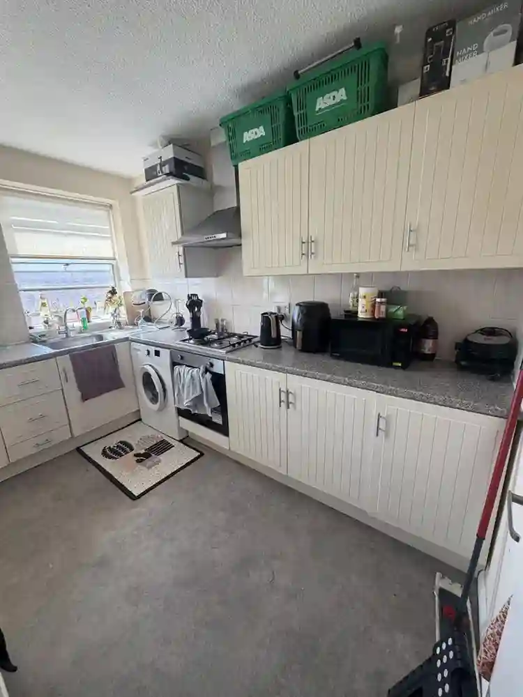 DOUBLE ROOM TO LET - BRIGHTON