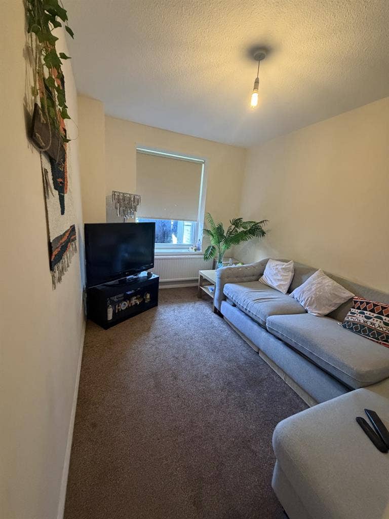 DOUBLE ROOM TO LET - BRIGHTON