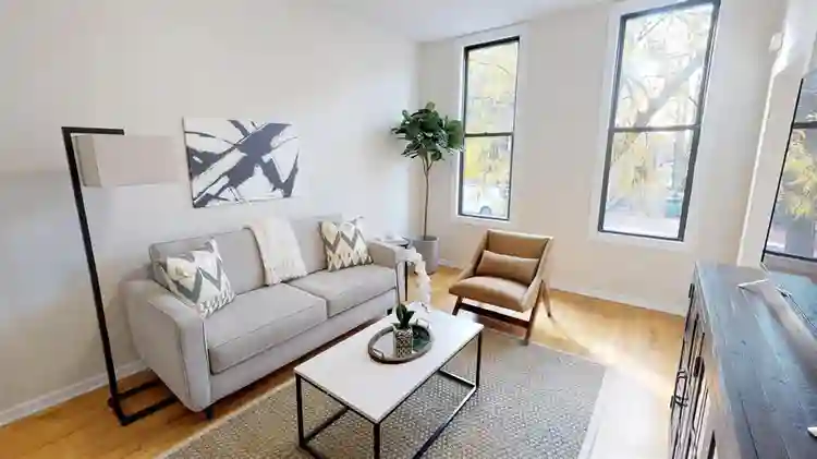 1 BR in Chicago