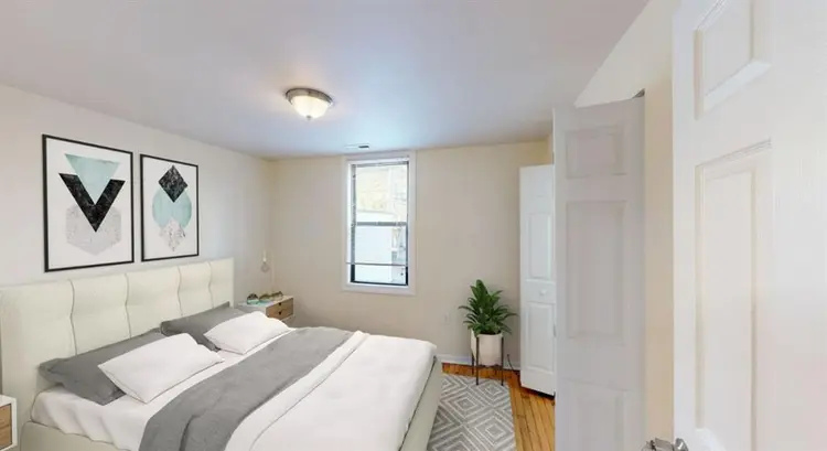 1 BR in Chicago