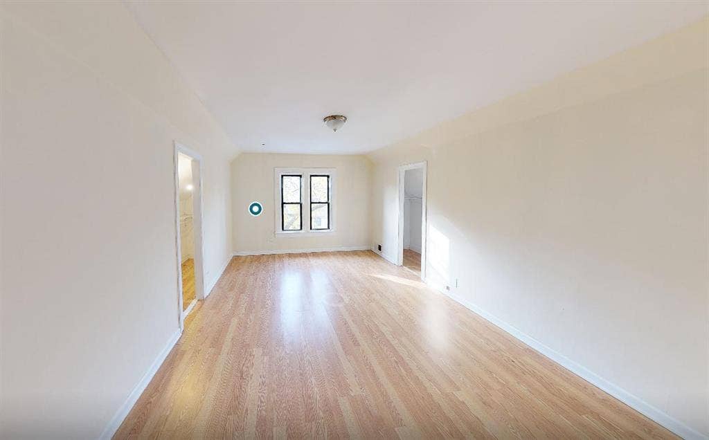 1 BR in Chicago