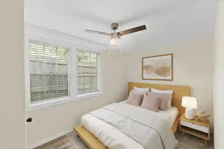 1 BR in Dallas
