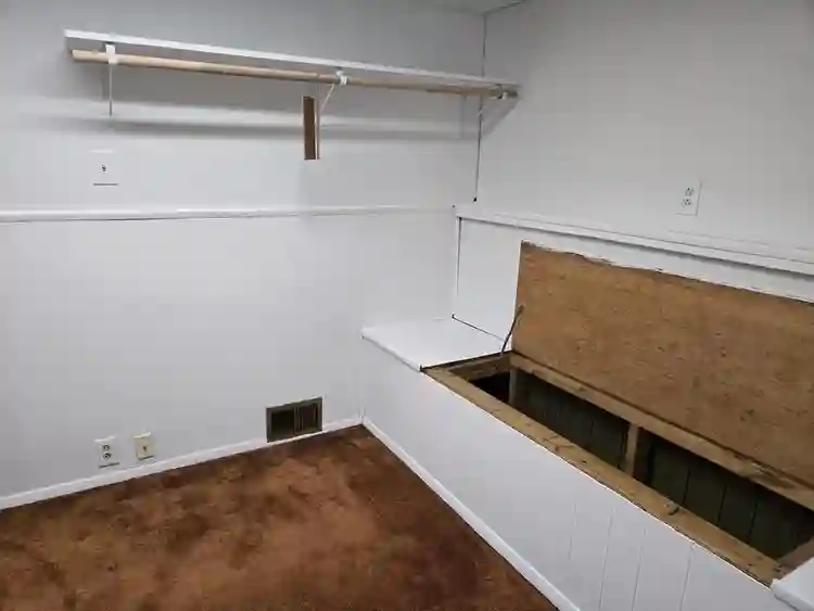 Spacious Room Quiet Neighborhood