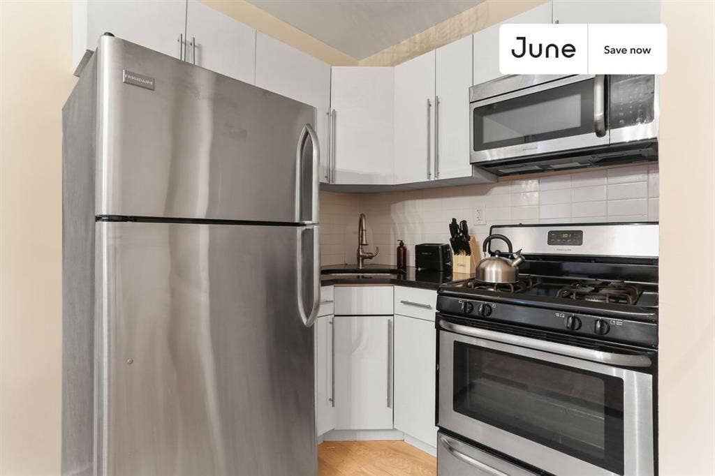 2 BR in New York City