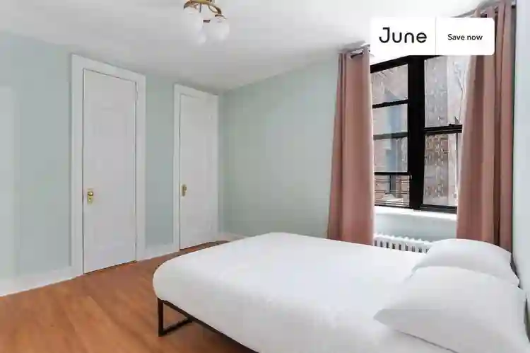 2 BR in New York City