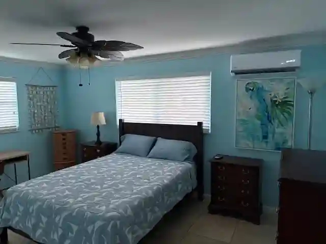 Private room, private bathroom