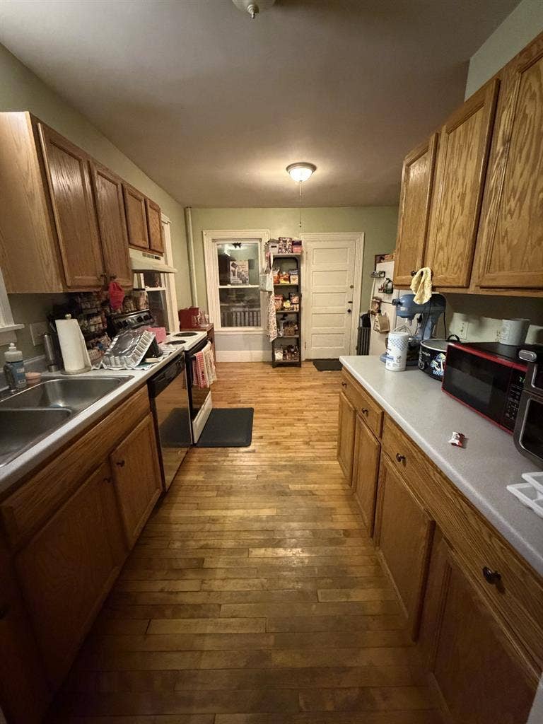 Room for rent $1500/month +utility
