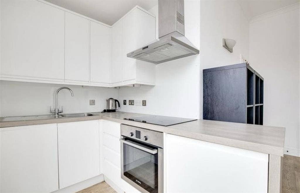 Single room in Earl's Court